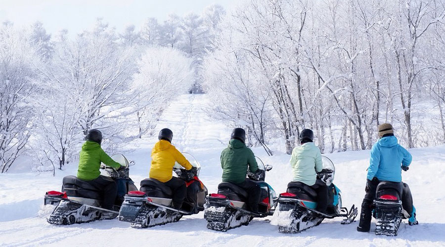 スノーモービル体験